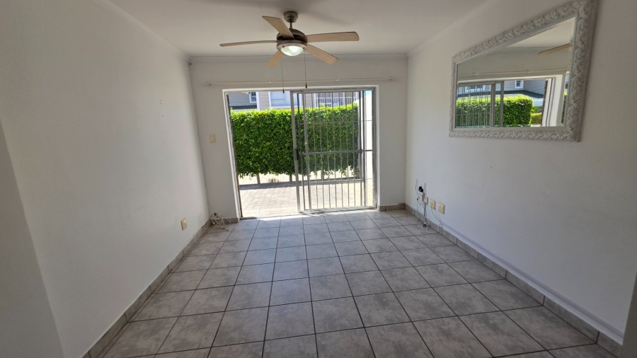 2 Bedroom Property for Sale in Hartenbos Central Western Cape